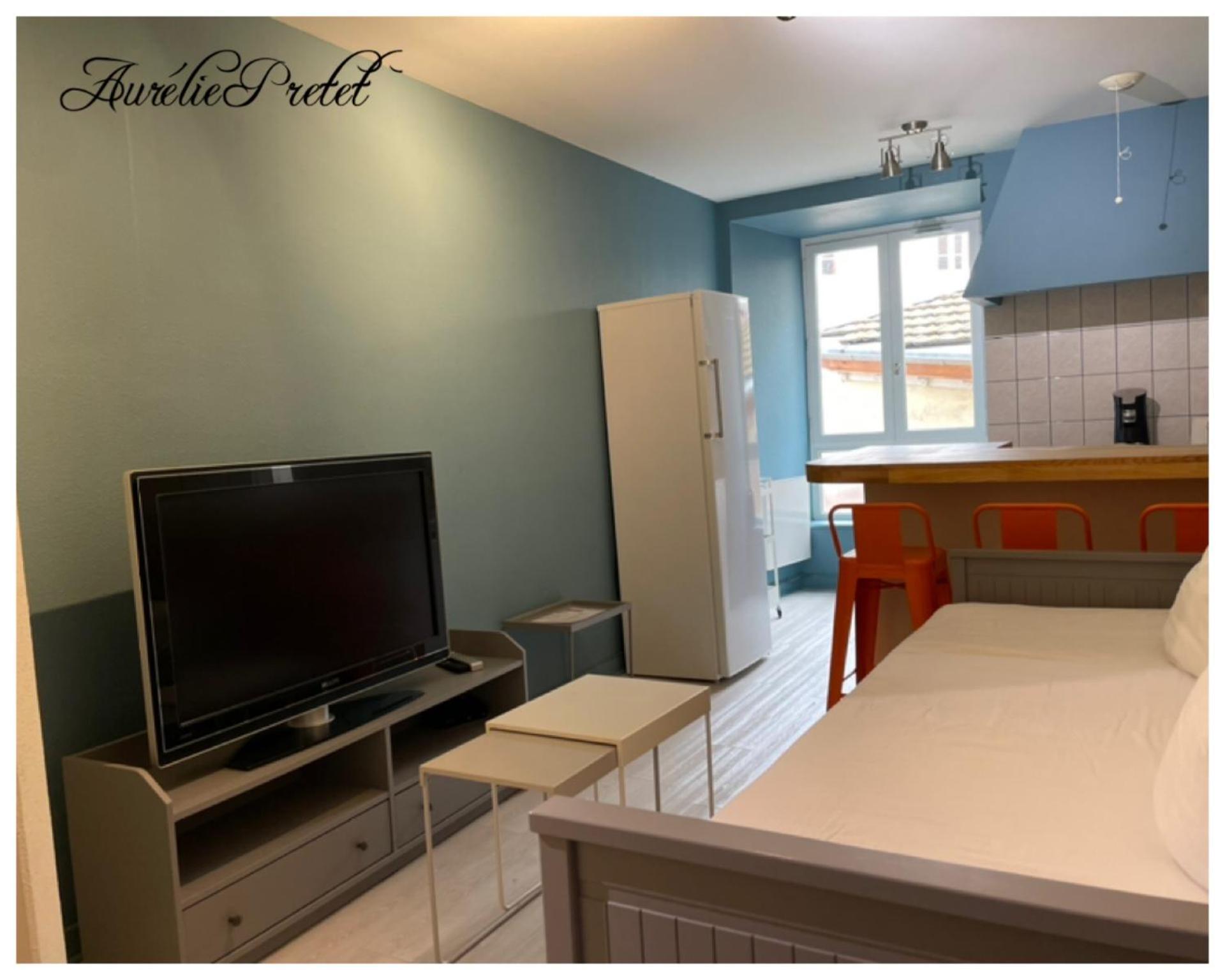 Appartement Porte Du Cantal Massiac Eksteriør bilde